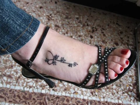 Paola - edera: inked placement tattoo photo thumbnail