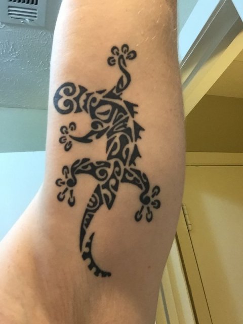 Russell - Gecko: real inked placement tattoo photo thumbnail